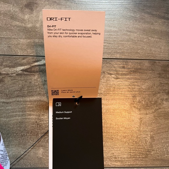 Nike Sports Bra - Picture 3 of 5